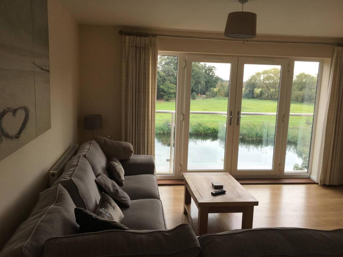 Penthouse Apartment On The River - 65 Skipper Way Saint Neots Exteriér fotografie